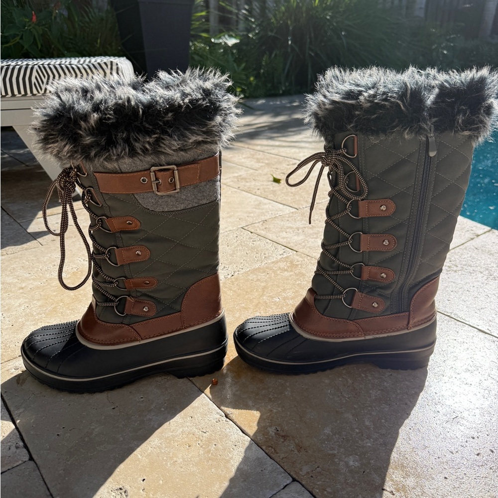Dream Pairs Black and Brown Fur-Lined Winter Boots